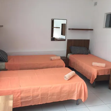 بيت ضيافة Paceville Butts Inn